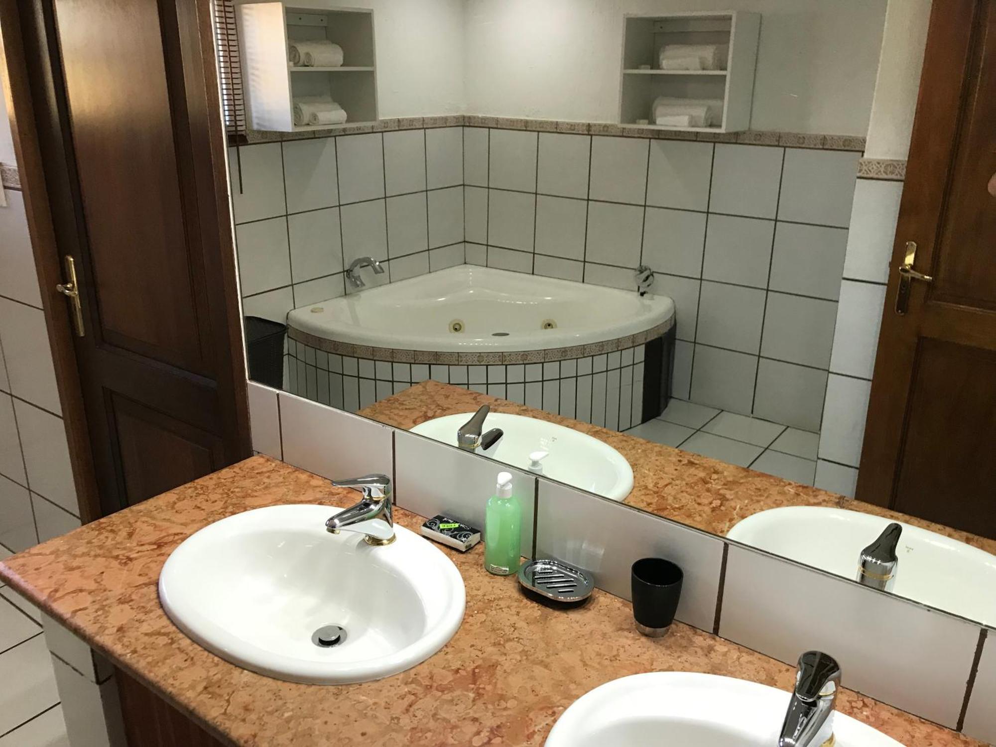 Greenwoods Self-Catering Преторія Екстер'єр фото